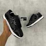NIKE LOW DUNK PRETO INVERNIZADO