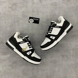 LV TRAINER BRANCO COM PRETO